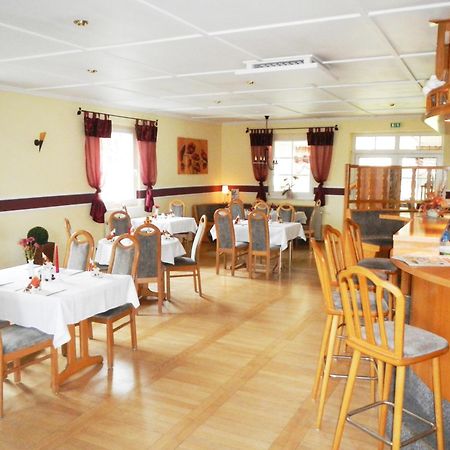 Kastanienhof Hotel Garni Zinnowitz Bagian luar foto