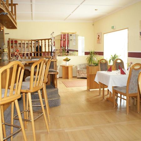 Kastanienhof Hotel Garni Zinnowitz Bagian luar foto