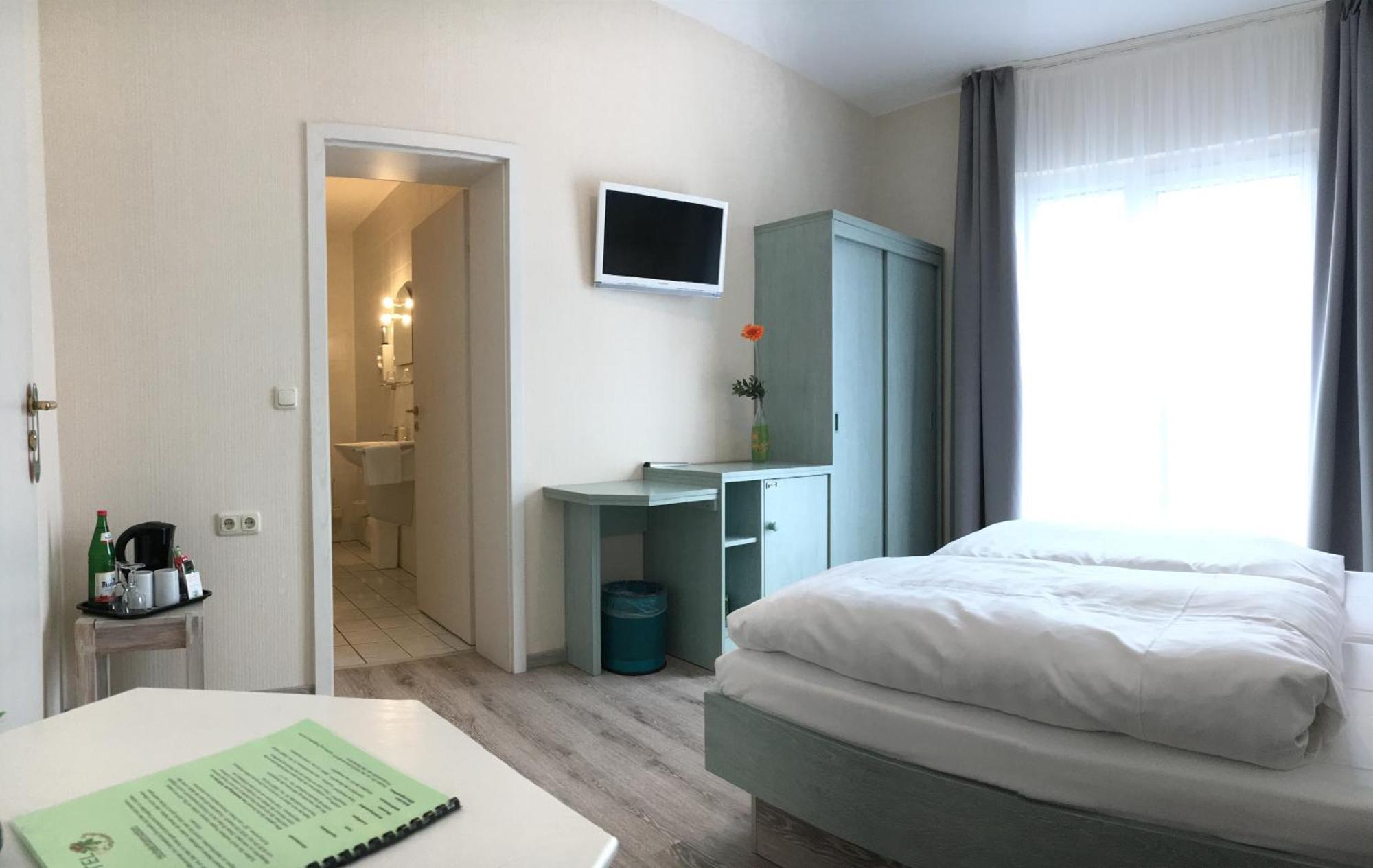 Kastanienhof Hotel Garni Zinnowitz Ruang foto