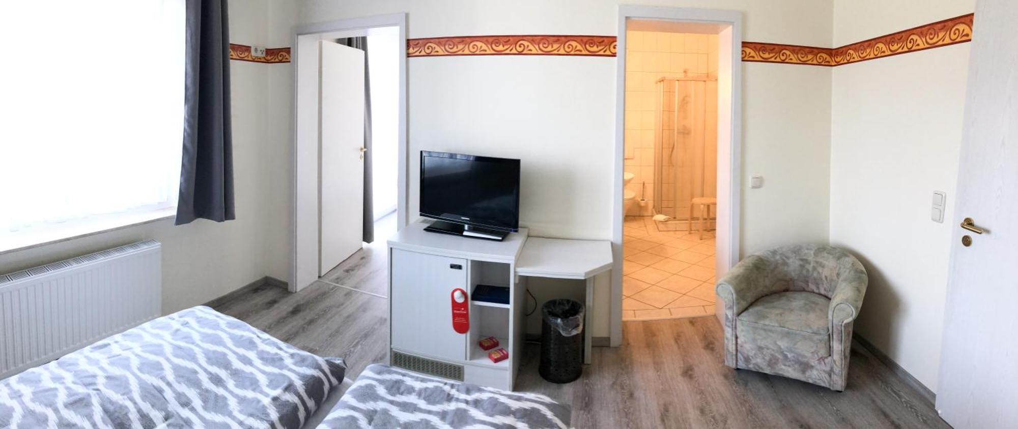 Kastanienhof Hotel Garni Zinnowitz Ruang foto