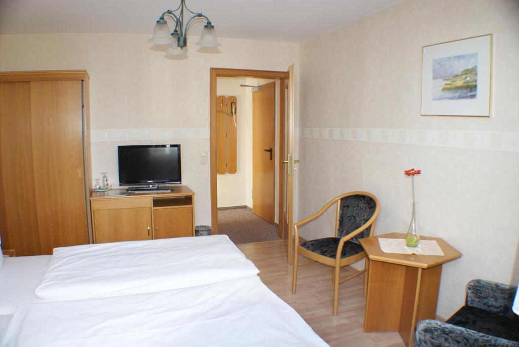Kastanienhof Hotel Garni Zinnowitz Ruang foto